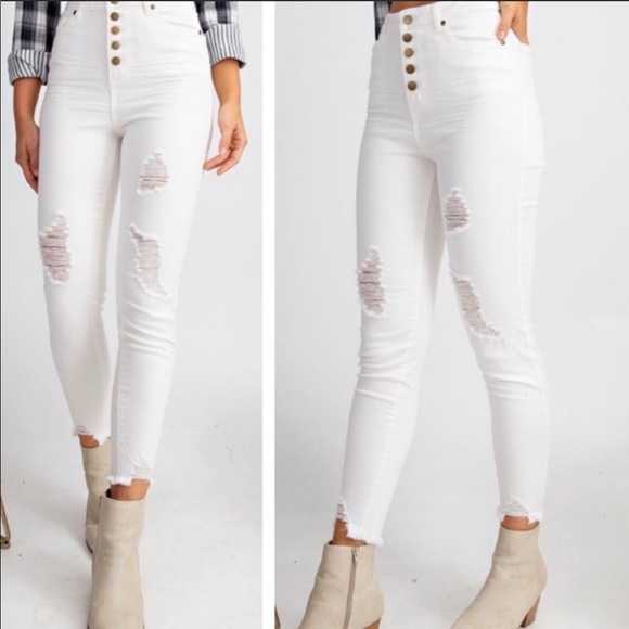 Easel WHITE JEANS HI-WAIST BUTTON FRONT brand boutique - Picture 3 of 12